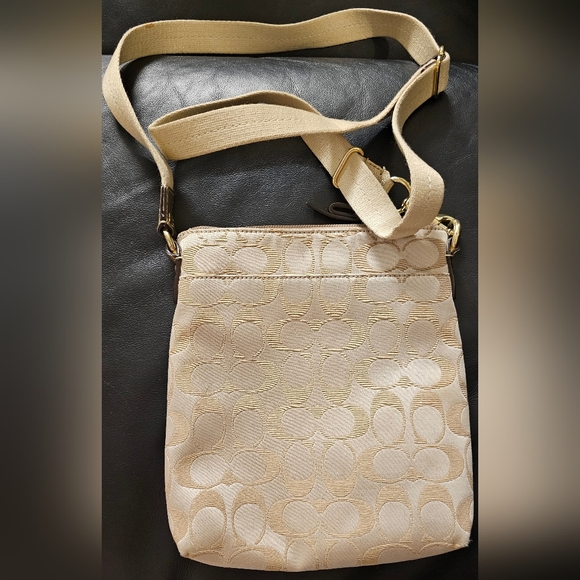 Coach Daisy Floral print Y2K Cream canvas Signature Swing Poppy Crossbody EUC - Picture 6 of 16